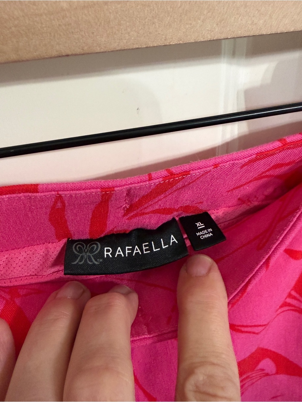 Rafaella size XL bright pink skort with floral design. Preppy perfection. - Picture 4 of 13